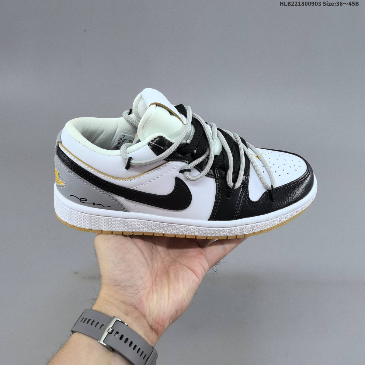 Color-Block Sneakers - Nike Air Jordan 1 Low OG - product image from the listing.