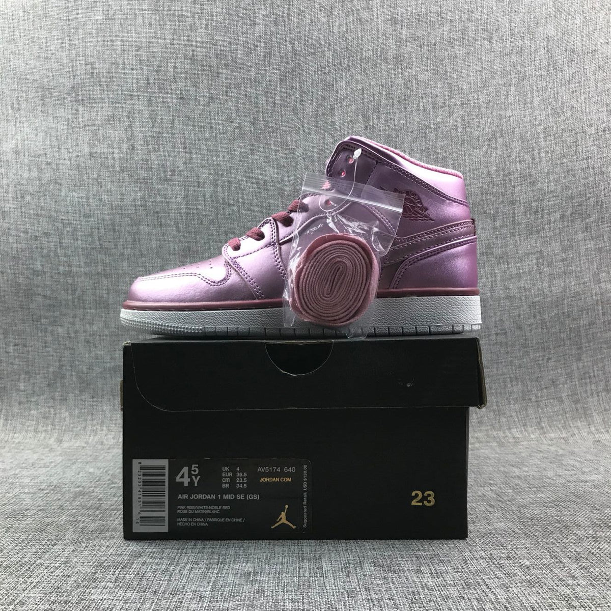 Sneakers Pink Rose - Jordan 1 Mid AV5174-640 - product image from the listing.