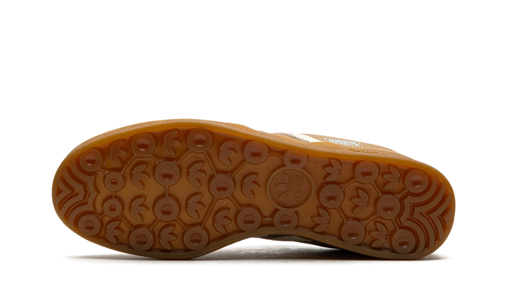 "Bad Bunny x Lionel Messi - Cardboard" Gazelle Indoor JR0182 - product image from the listing.