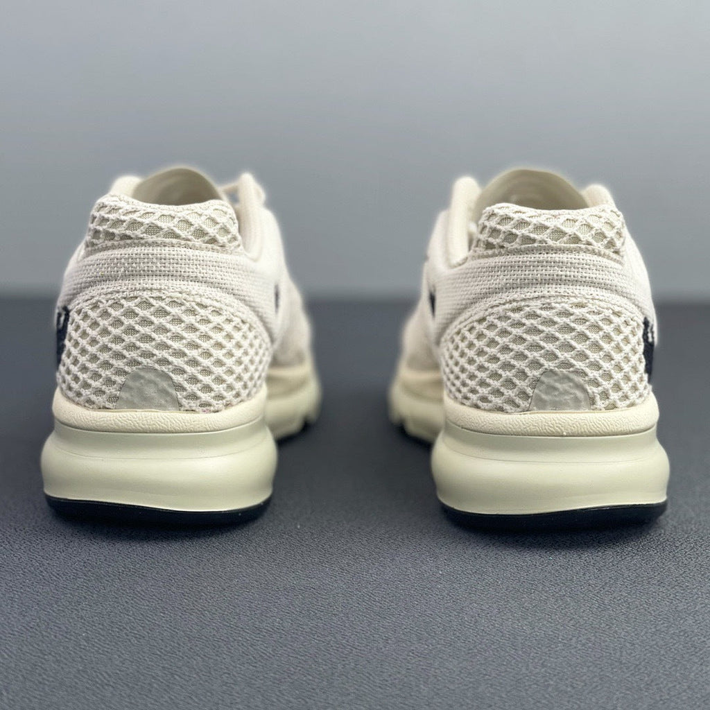 Stüssy Fossil Sneakers - Nike Air Max 2013 DM6447-200 - product image from the listing.