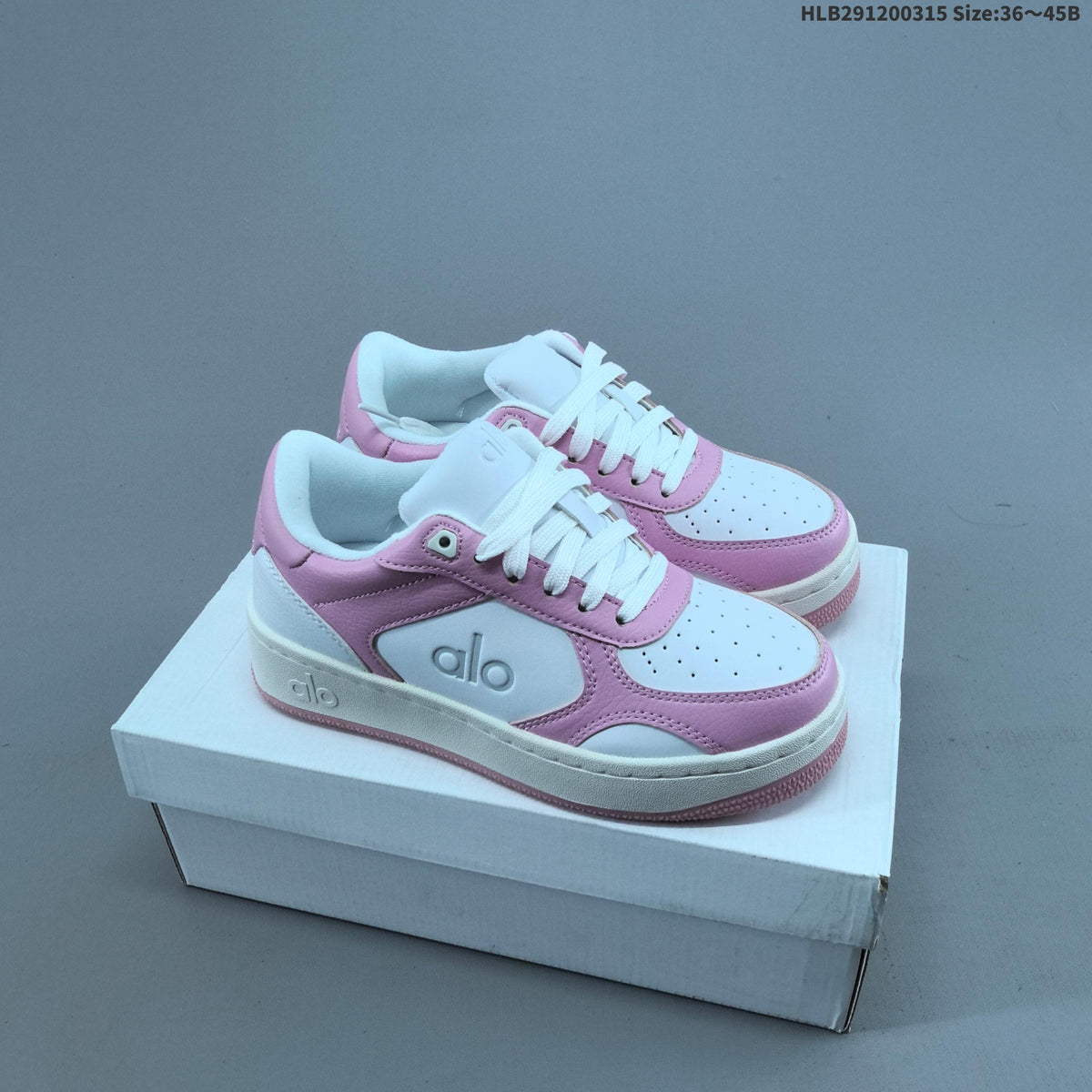 Alo Recovery Mode Low-Cut Sneakers - product image from the listing.