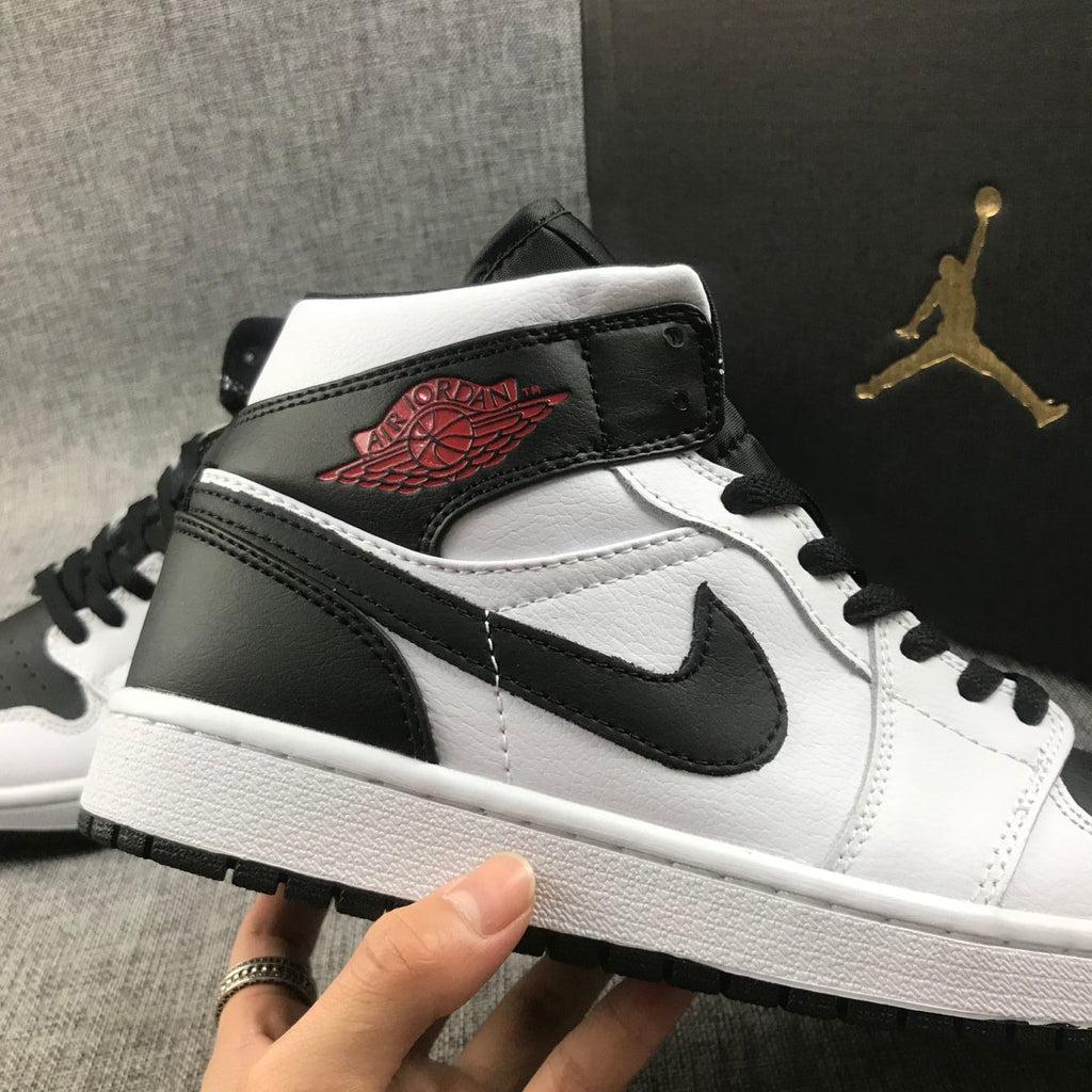 Jordan 1 Mid Reverse Black Toe Sneakers in Black and White BQ6472-101 - product image from the listing.