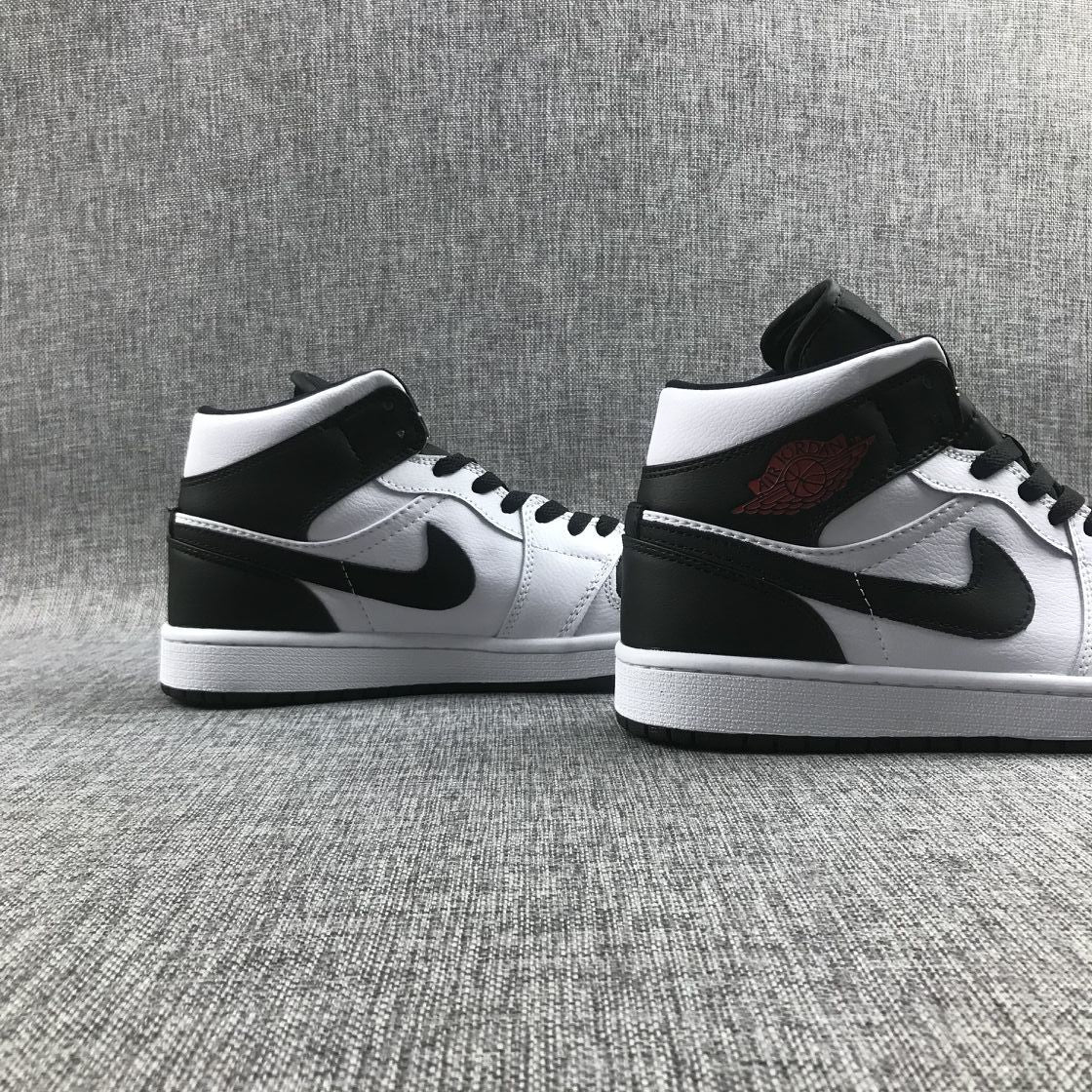 Jordan 1 Mid Reverse Black Toe Sneakers in Black and White BQ6472-101 - product image from the listing.