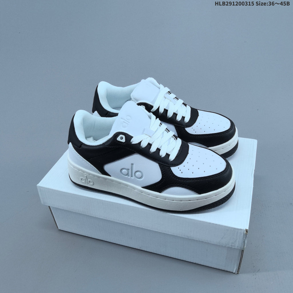 Alo Recovery Mode Low-Cut Sneakers - product image from the listing.