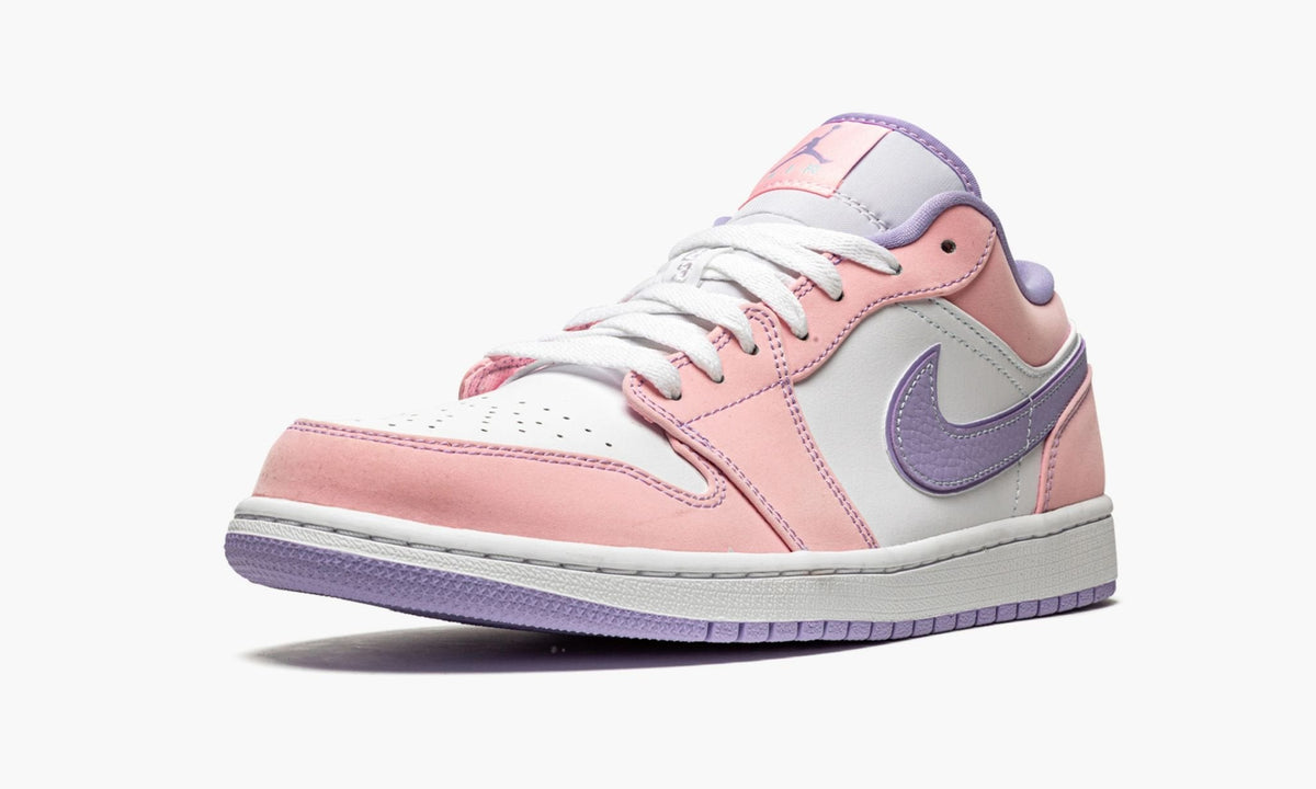 "Arctic Punch" Air Jordan 1 Low SE - product image from the listing.