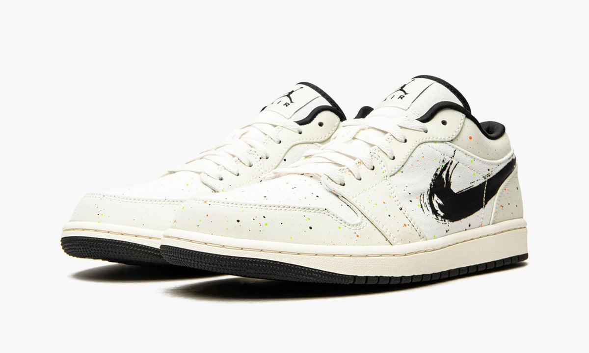 "Brushstroke" Air Jordan 1 Low SE - product image from the listing.