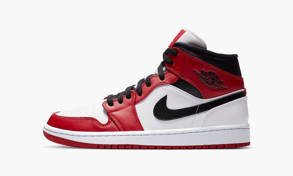 "Chicago 2020" Air Jordan 1 Mid - product image from the listing.