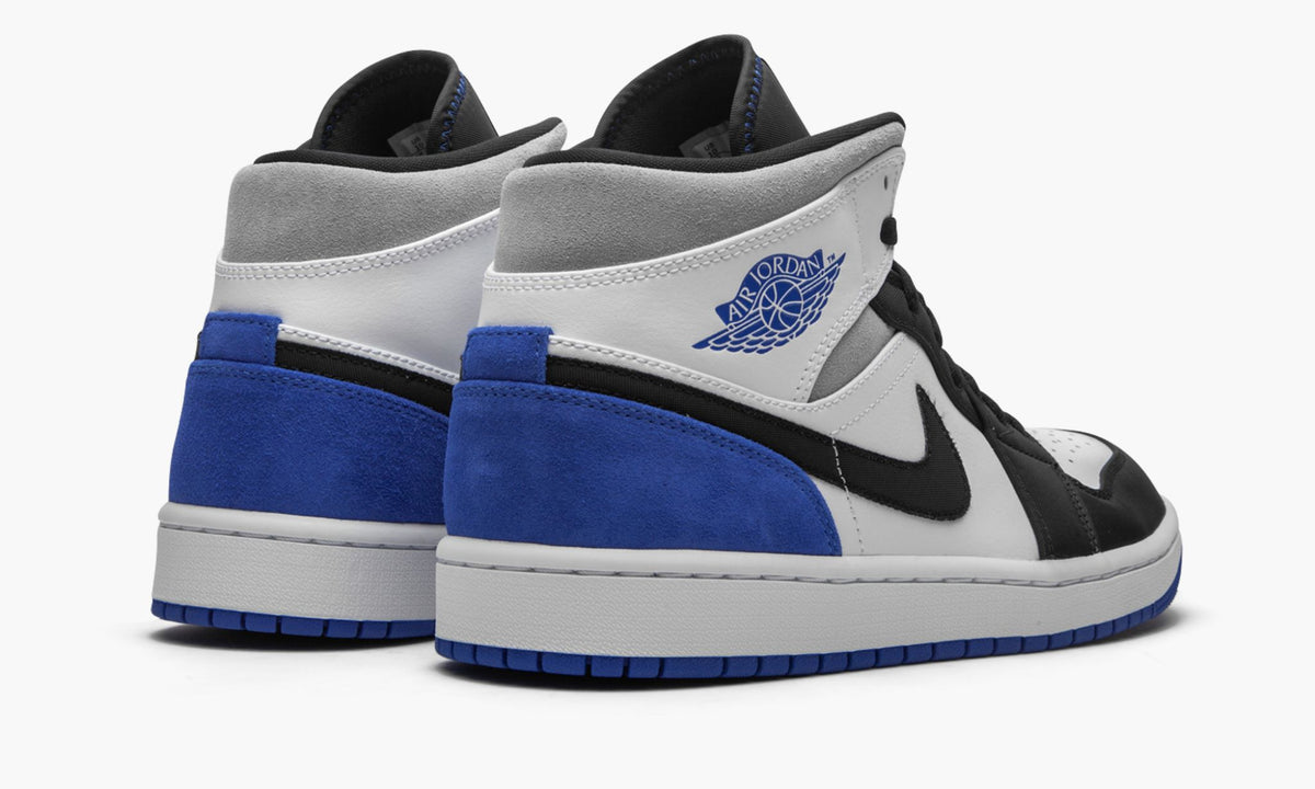 "Game Royal Black Toe" Air Jordan 1 Mid SE - product image from the listing.