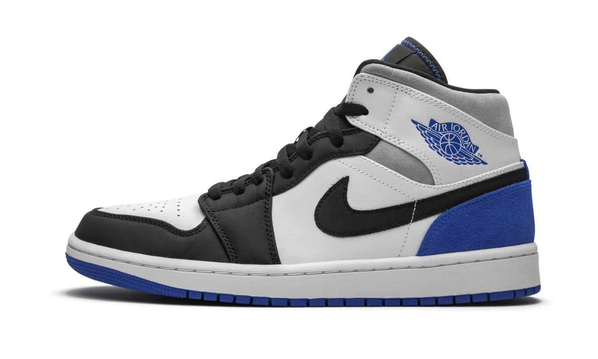 "Game Royal Black Toe" Air Jordan 1 Mid SE - product image from the listing.