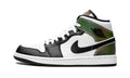 "Heat Reactive" Air Jordan 1 Mid SE - product image from the listing.