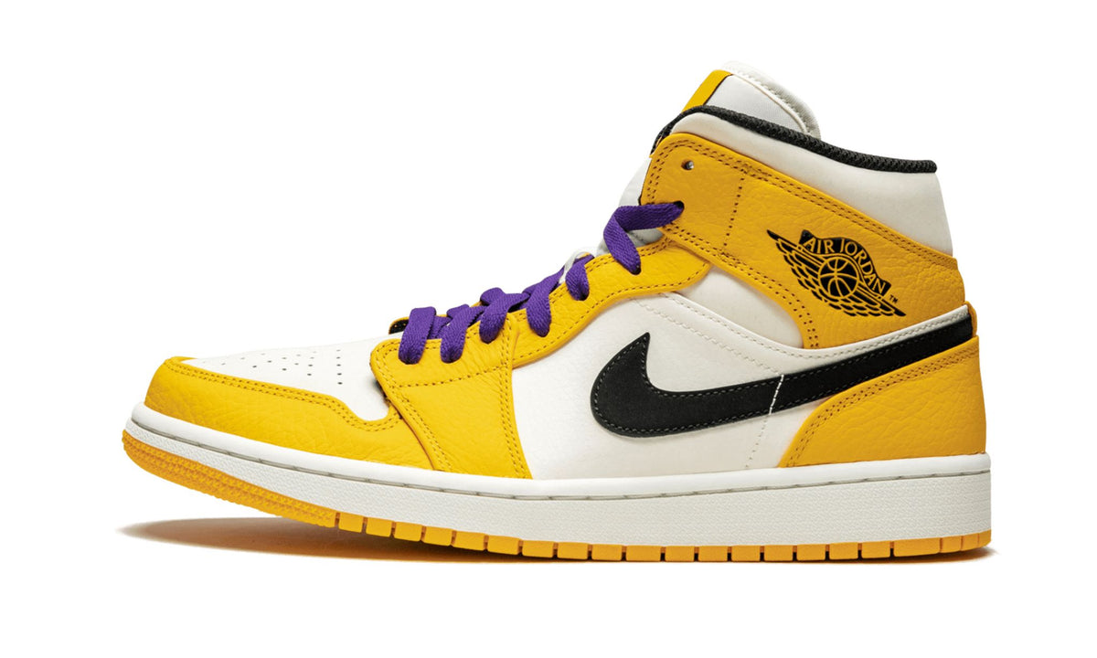 Lakers - Air Jordan 1 Mid SE - product image from the listing.