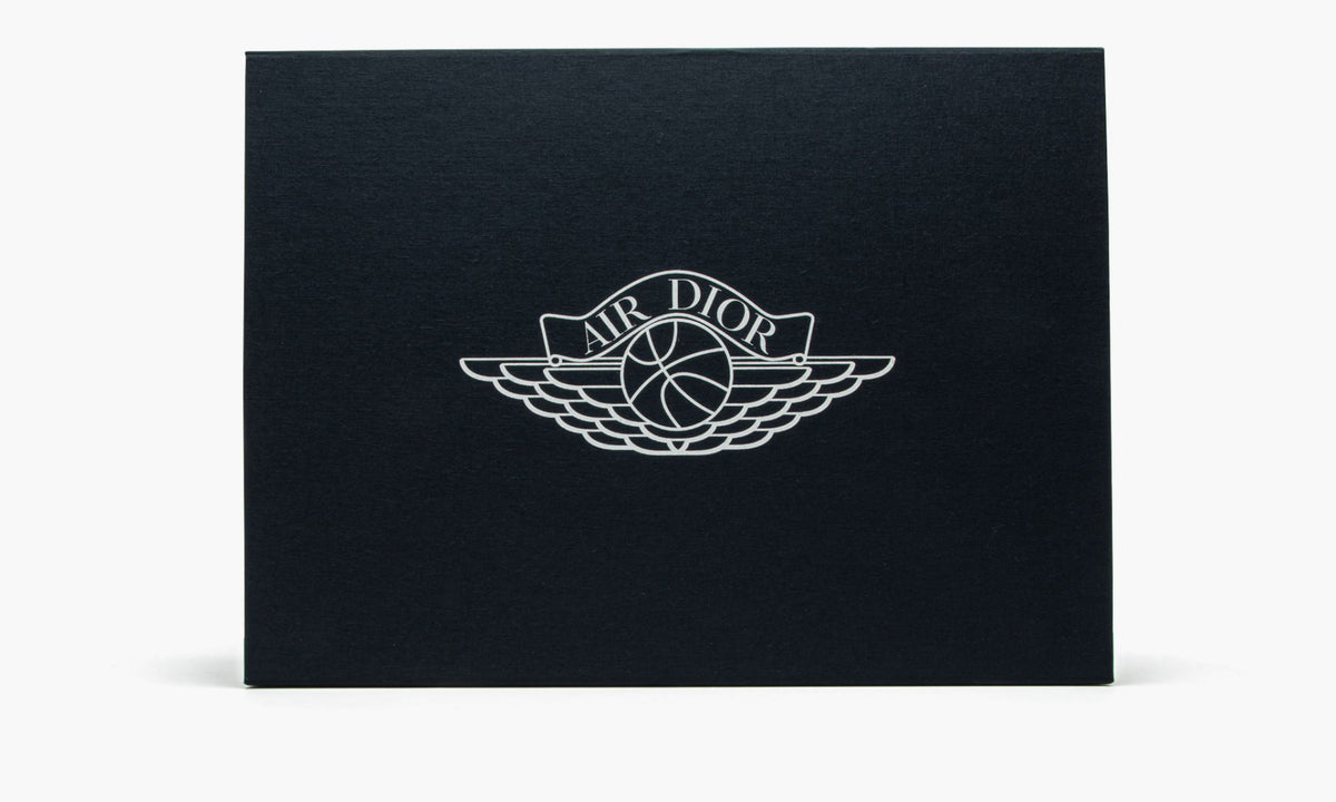 "Dior" Air Jordan 1 Retro High - product image from the listing.