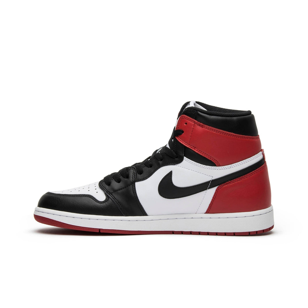 "Black Toe" Air Jordan 1 Retro High OG 2016 555088-125 - product image from the listing.
