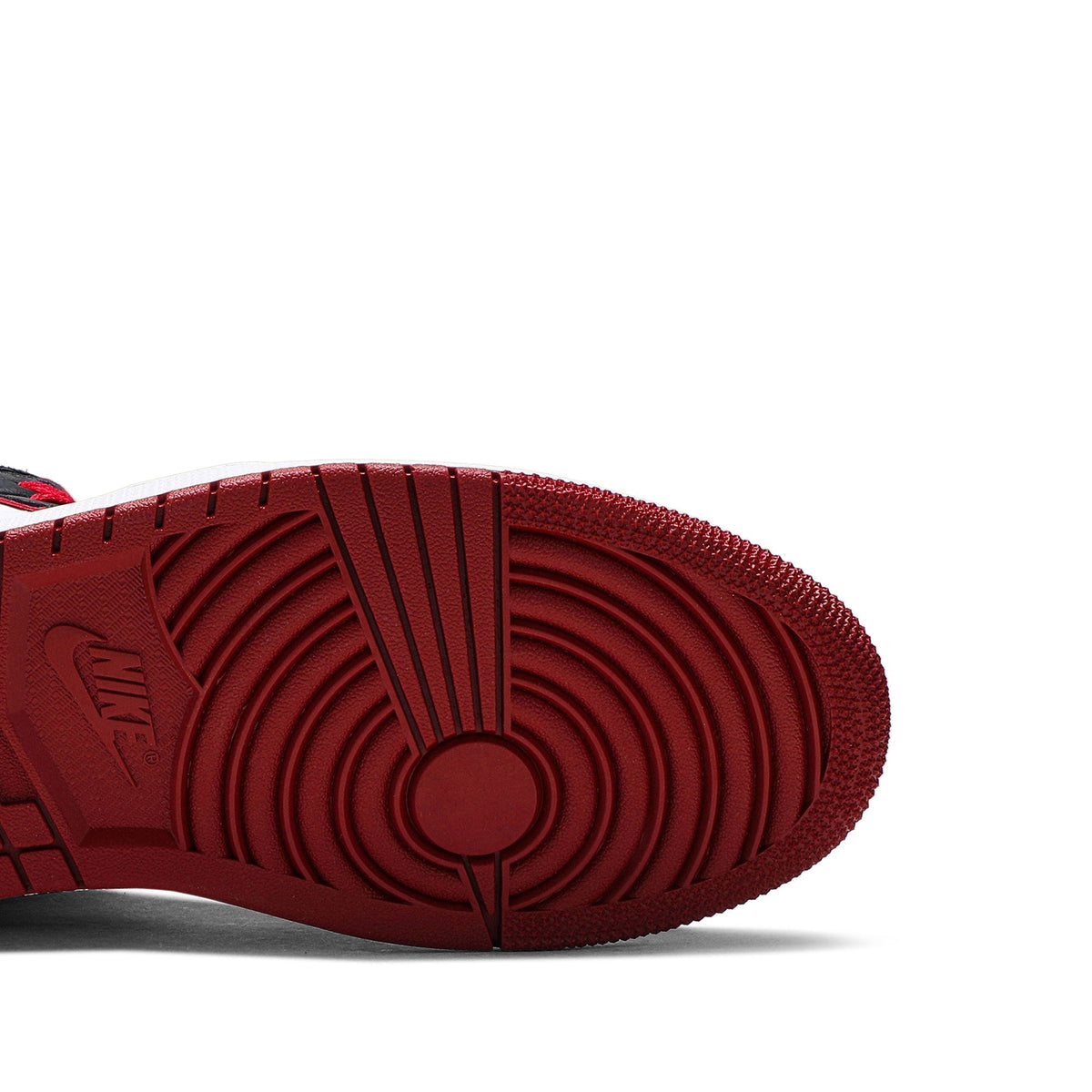 "Bloodline" Air Jordan 1 Retro High OG 555088-062 - product image from the listing.