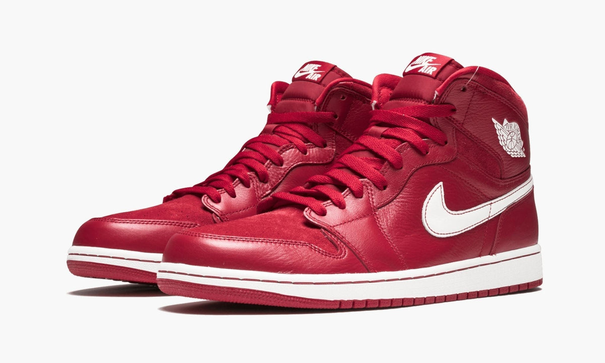 "Gym Red" Air Jordan 1 Retro High OG - product image from the listing.