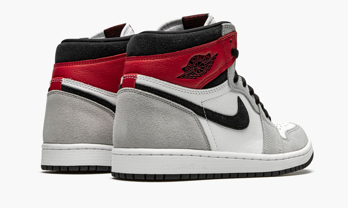"Light Smoke Grey" Air Jordan 1 Retro High OG - product image from the listing.