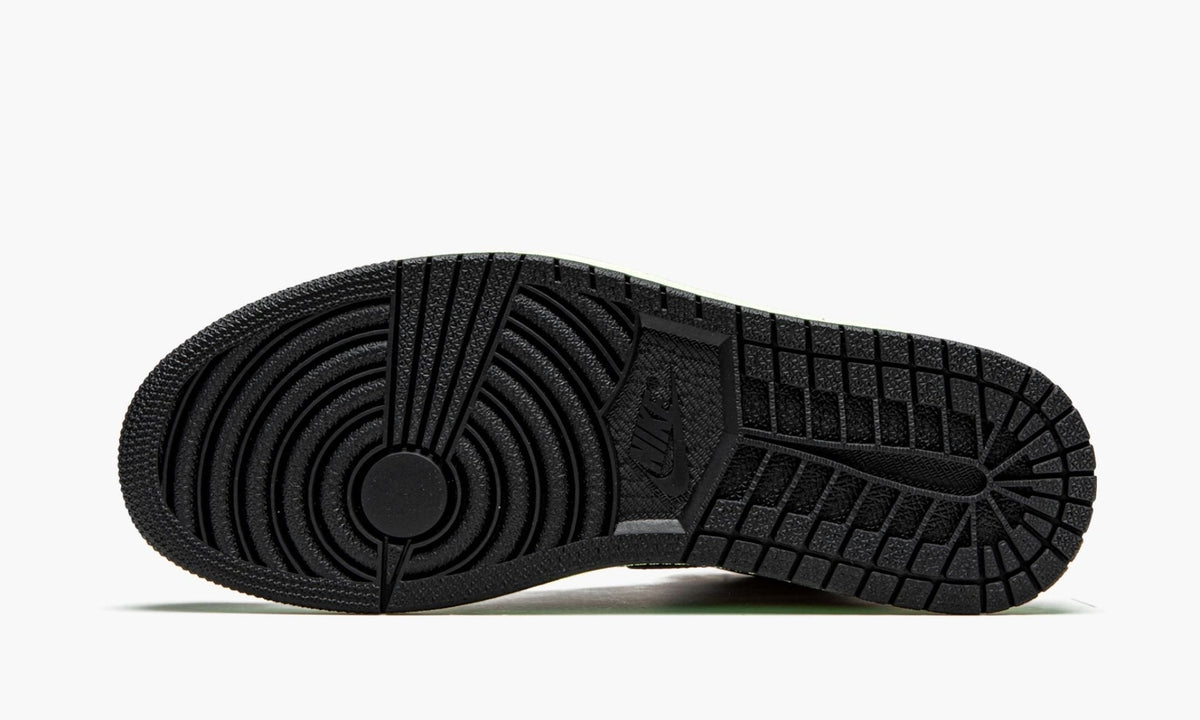 Bio Hack - Air Jordan 1 Retro High OG - product image from the listing.