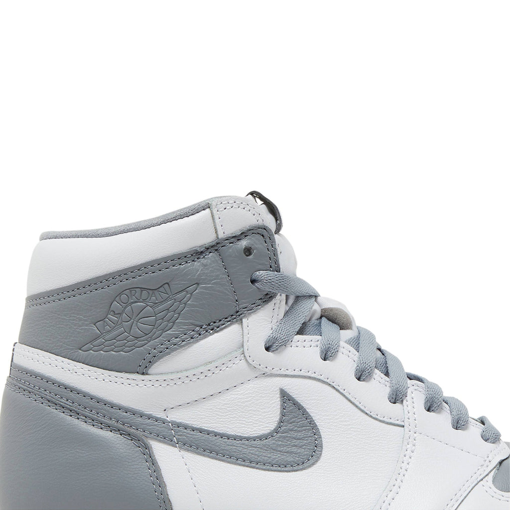 Stealth - Air Jordan 1 Retro High OG 555088-037 - product image from the listing.