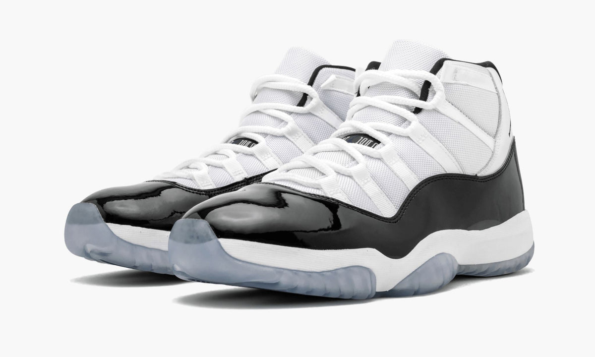 "Concord - 2018 Release" Air Jordan 11 Retro - product image from the listing.
