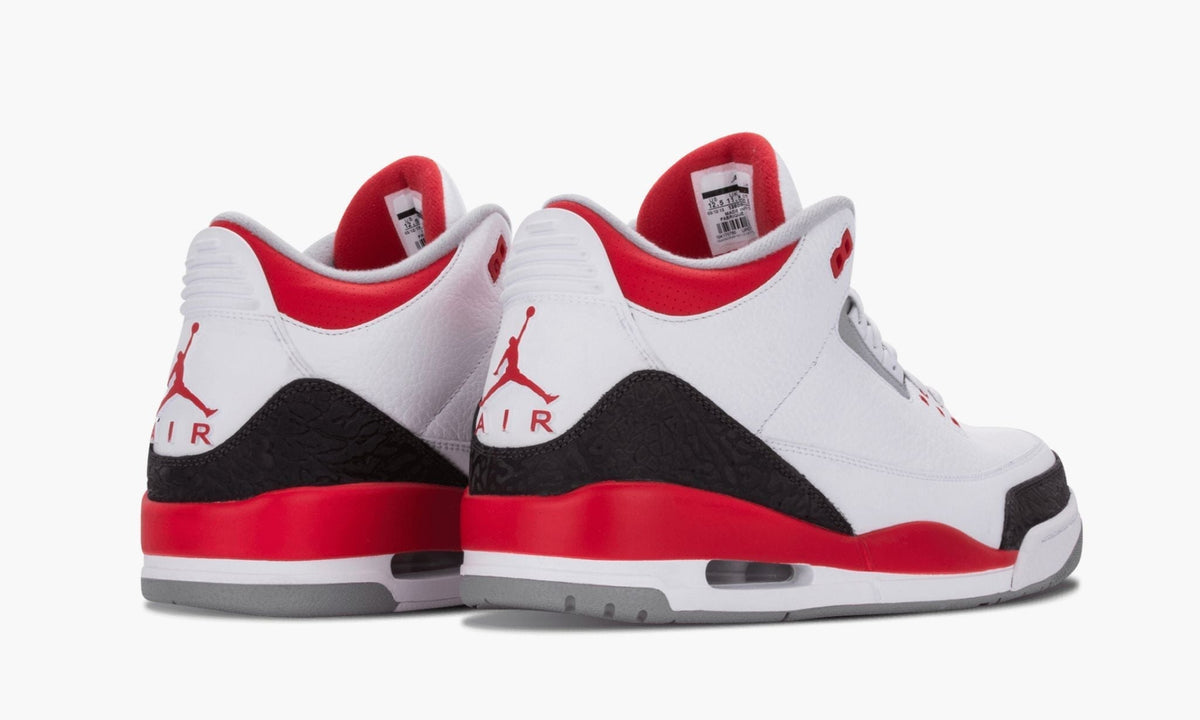 "Fire Red" Air Jordan 3 Retro - product image from the listing.