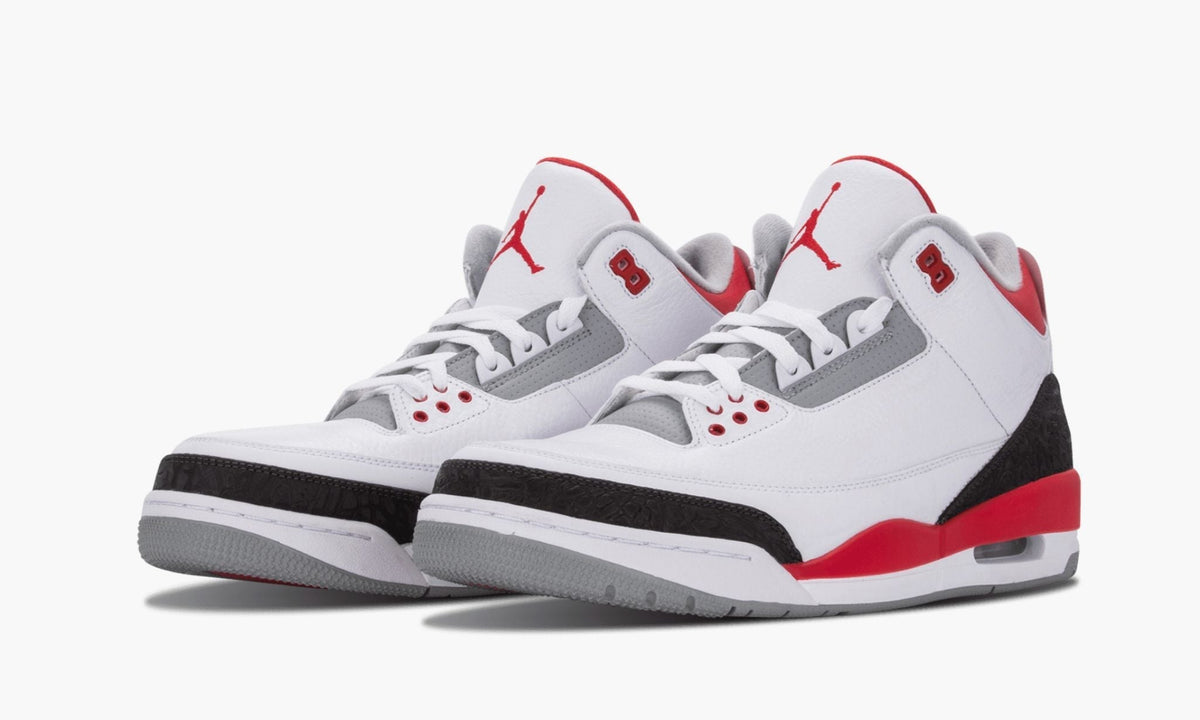"Fire Red" Air Jordan 3 Retro - product image from the listing.