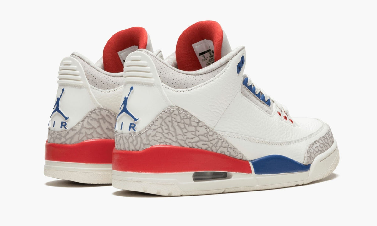 "International Flight" Air Jordan 3 Retro - product image from the listing.