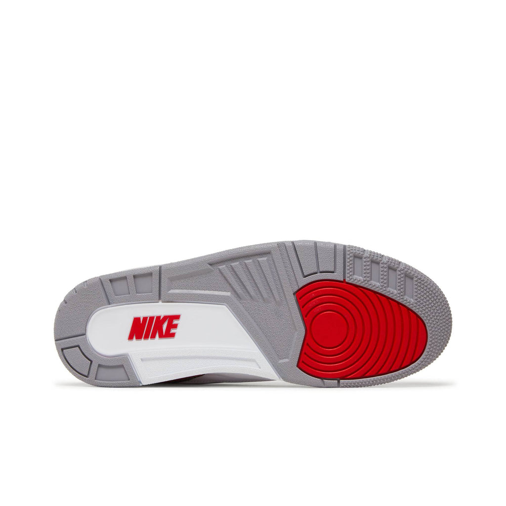 Fire Red 2022 - Air Jordan 3 Retro DN3707-160 - product image from the listing.
