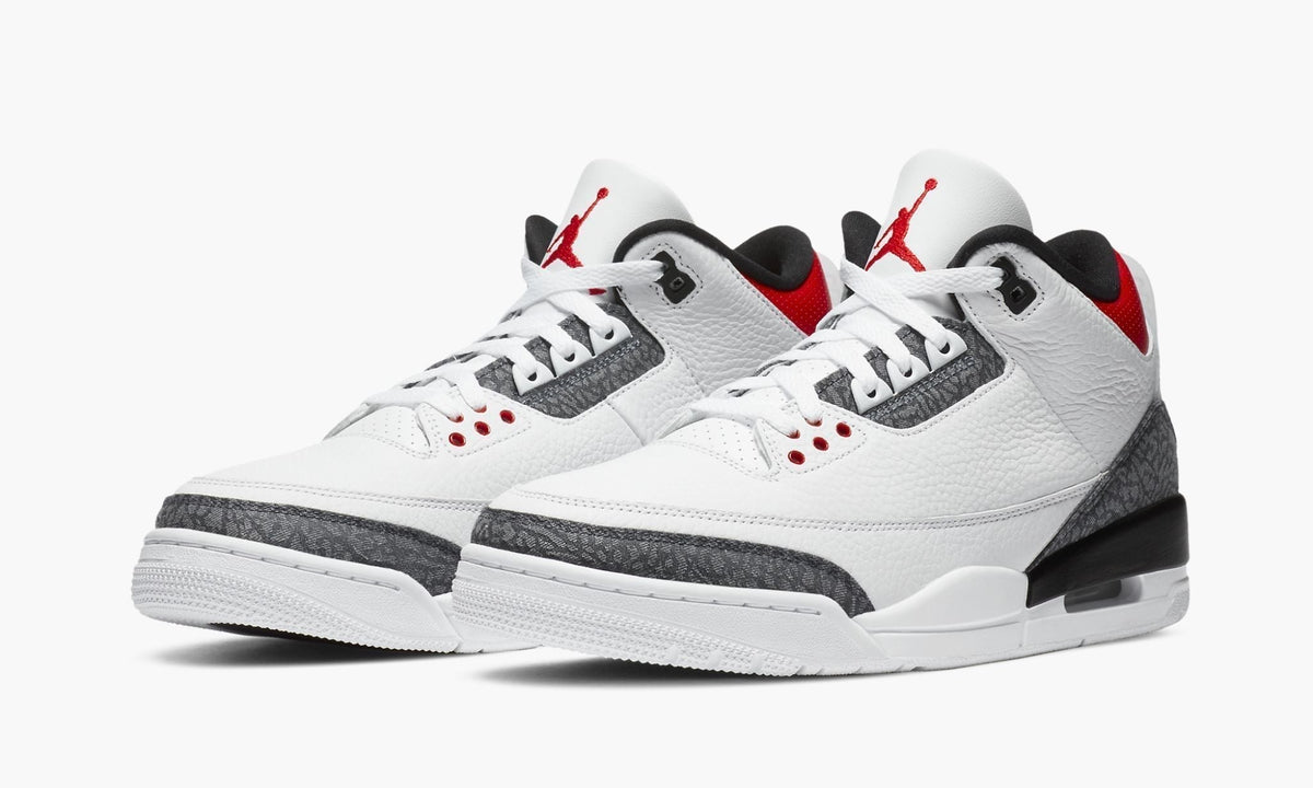 "Japan Exclusive - Fire Red" Air Jordan 3 Retro SE-T Denim - product image from the listing.