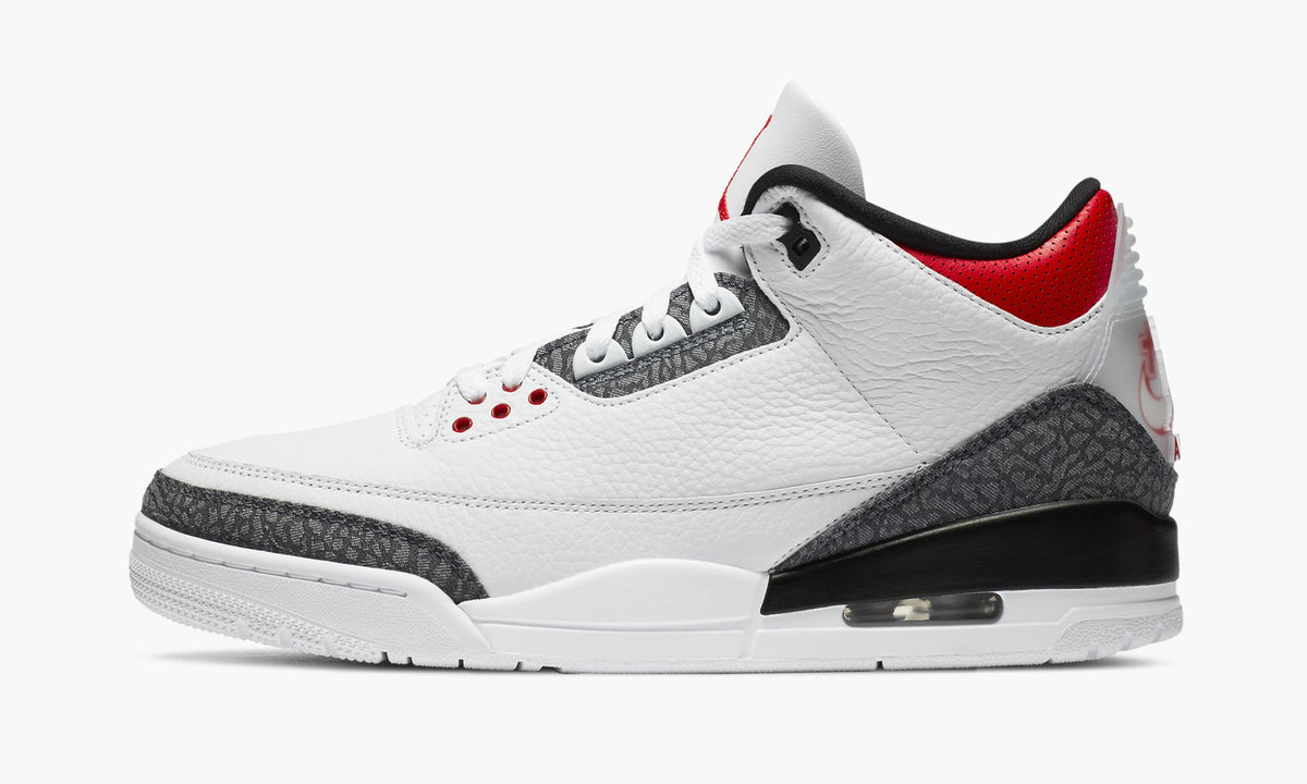 "Japan Exclusive - Fire Red" Air Jordan 3 Retro SE-T Denim - product image from the listing.