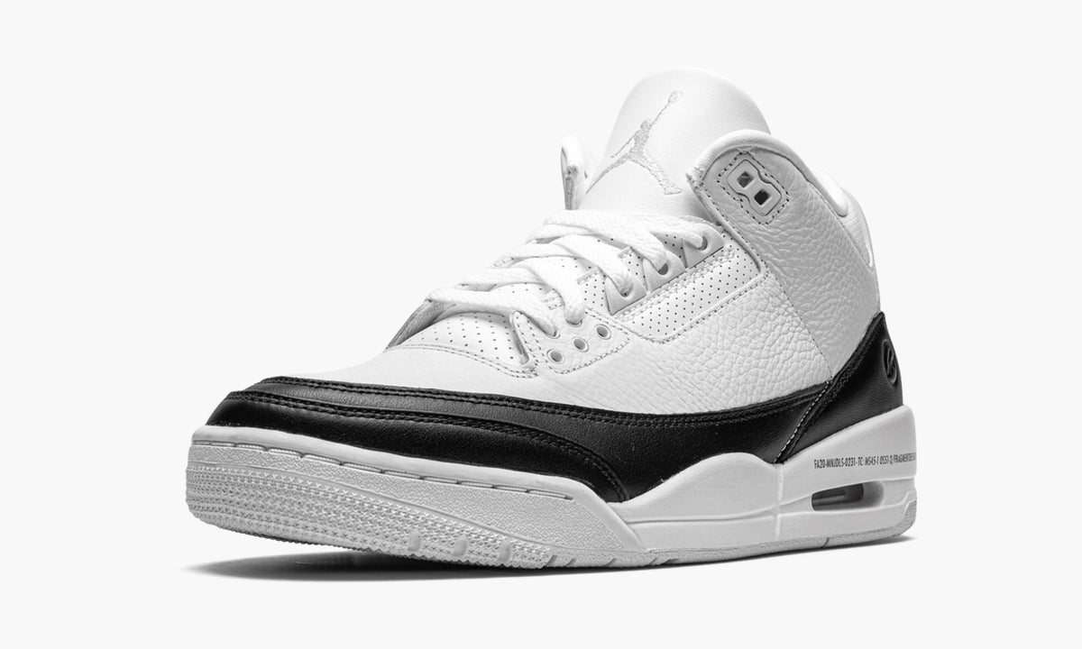 "Fragment" Air Jordan 3 Retro SP - product image from the listing.