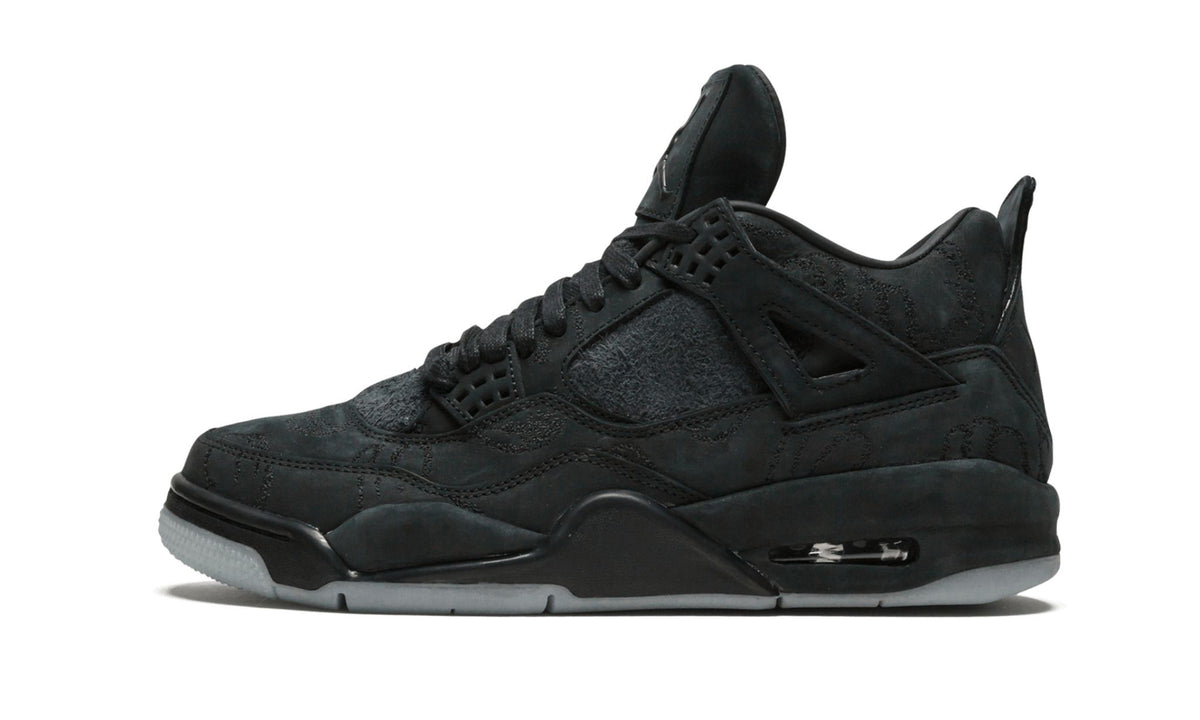 "Kaws - Black" Air Jordan 4 Retro - product image from the listing.