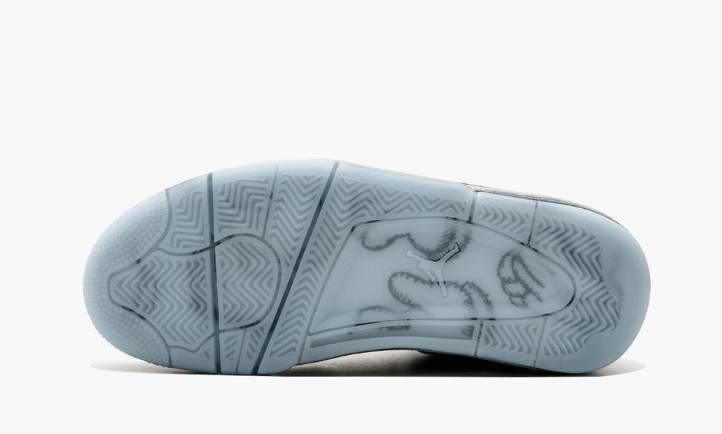 "KAWS" Air Jordan 4 Retro Kaws - product image from the listing.