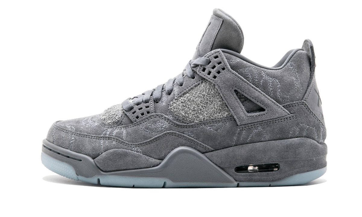"KAWS" Air Jordan 4 Retro Kaws - product image from the listing.