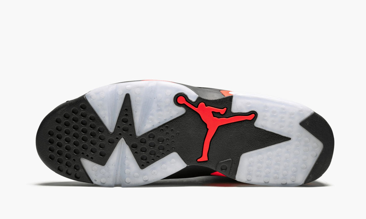 "Infrared - 2019 Release" Air Jordan 6 Retro - product image from the listing.