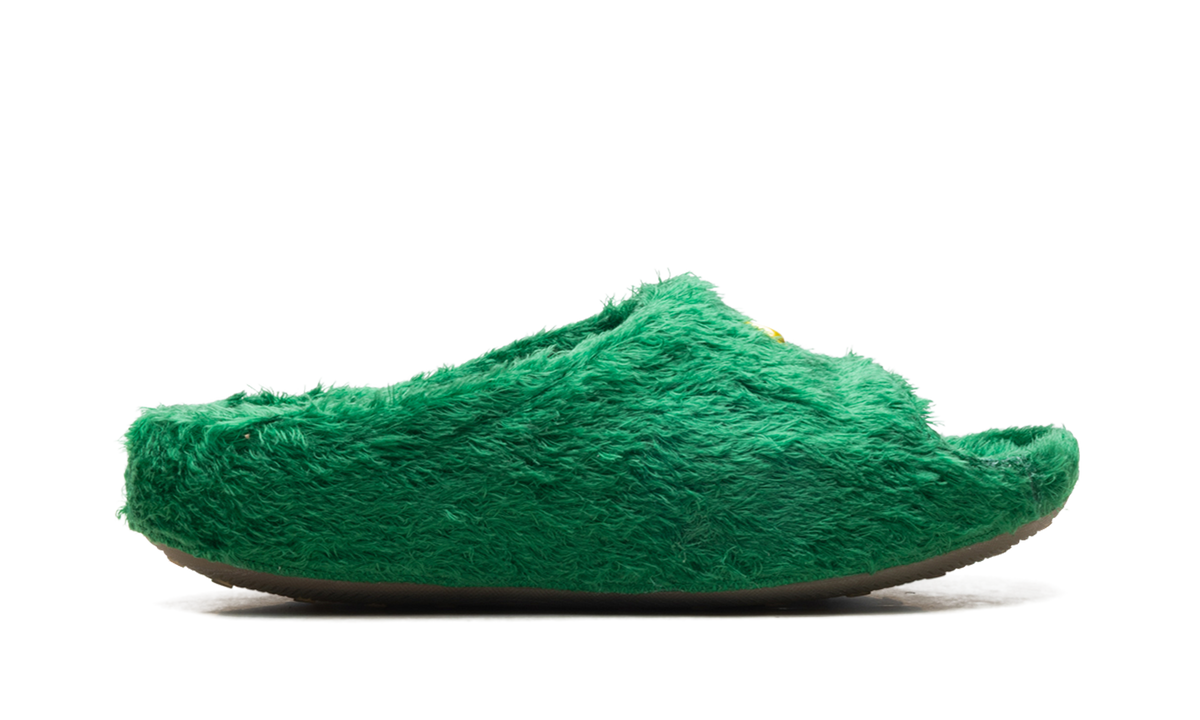 ".SWOOSH - Touch Grass" ReactX Rejuven8 Slide IO9763 300 - product image from the listing.