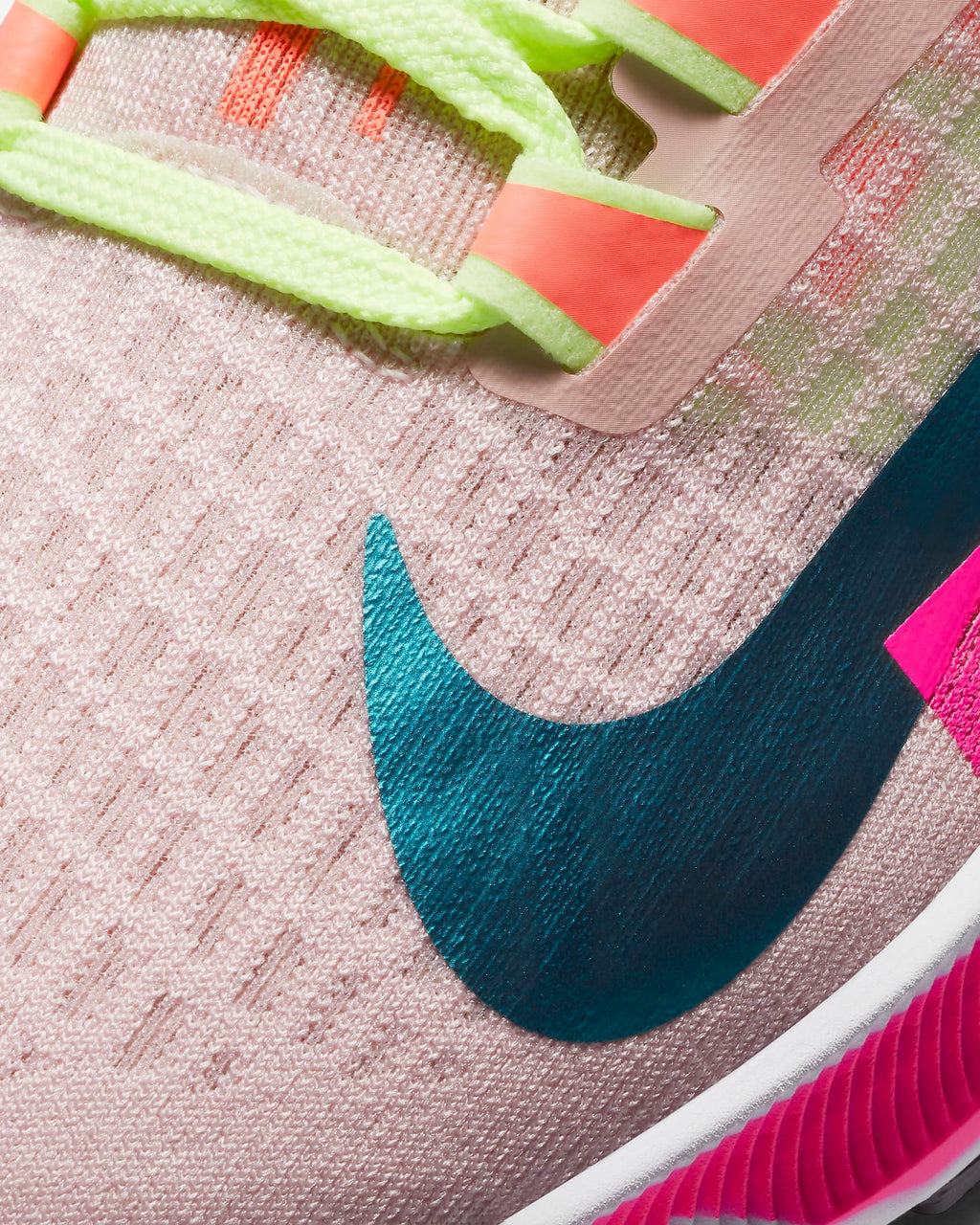 Nike Air Zoom Pegasus 37 PRM CQ9977-600 Shoes for Running - product image from the listing.