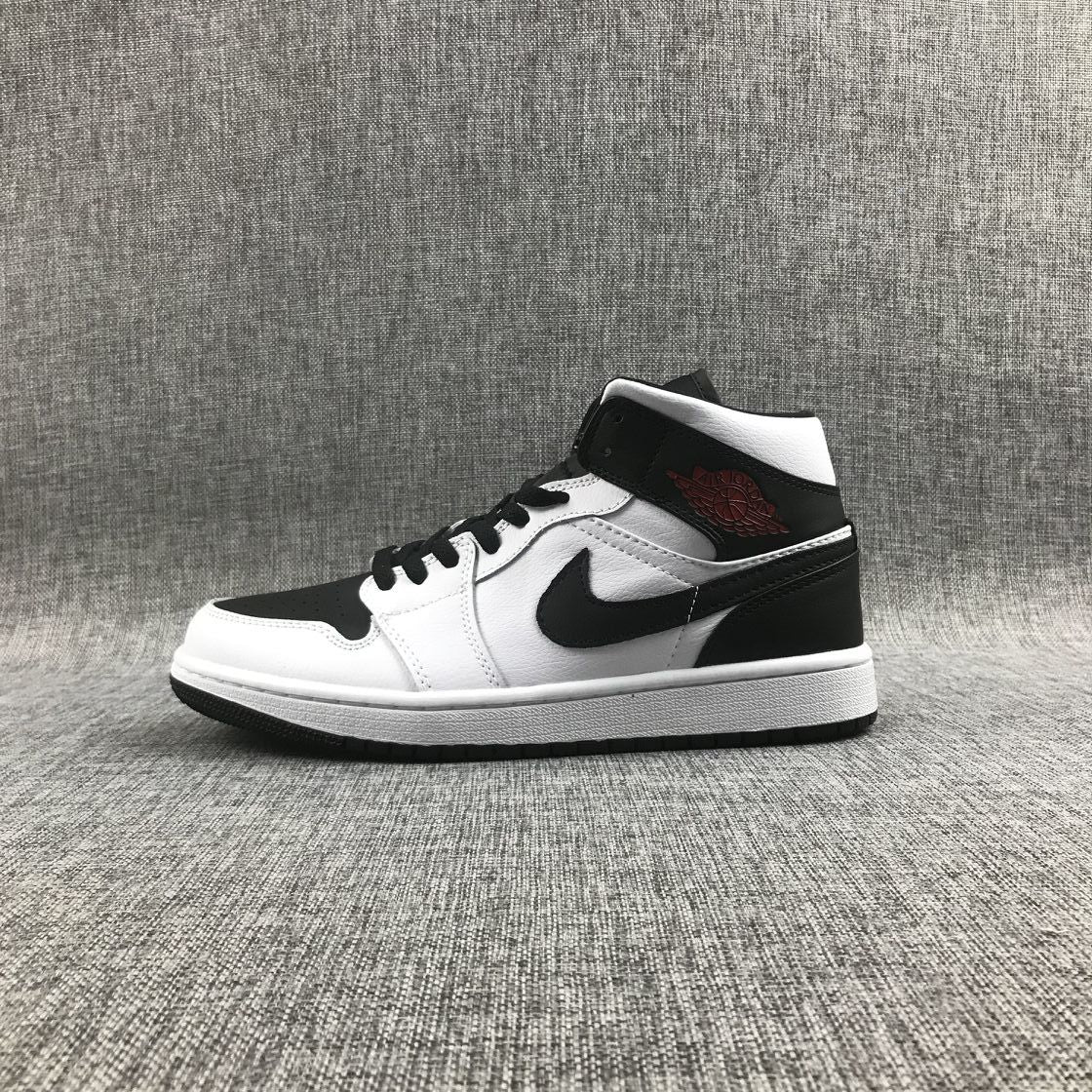 Jordan 1 Mid Reverse Black Toe Sneakers in Black and White BQ6472-101 - product image from the listing.