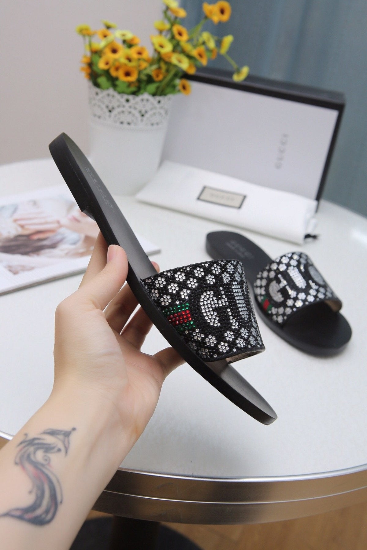 slides by Gucci - product photo shown in the listing for this item.