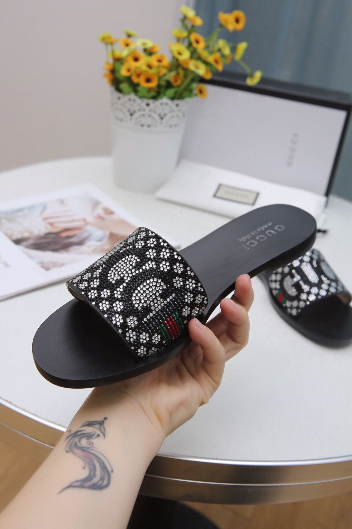slides by Gucci - product photo shown in the listing for this item.