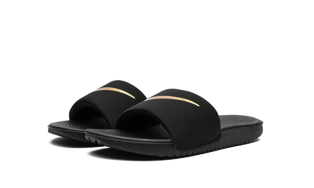 "Black" Kawa Slides GS 819352 003 - product image from the listing.