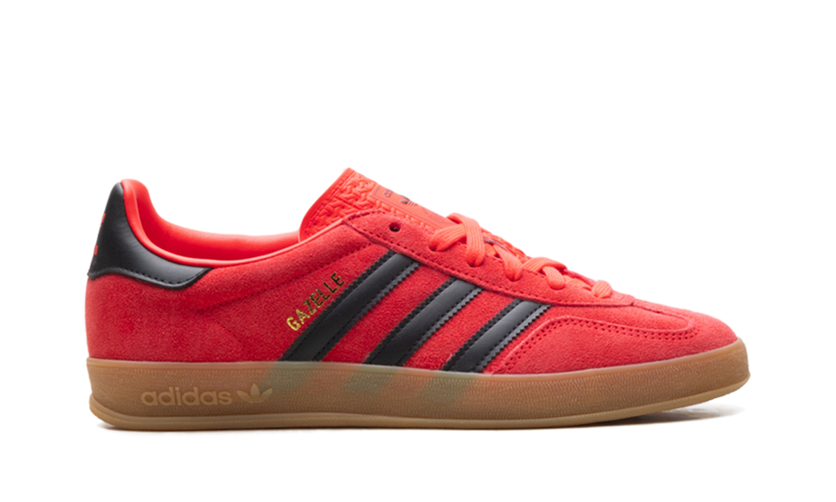 "Lucid Red Black" GAZELLE INDOOR JR6304 - product image from the listing.