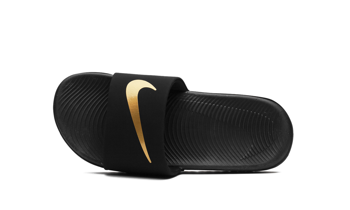 "Black" Kawa Slides GS 819352 003 - product image from the listing.