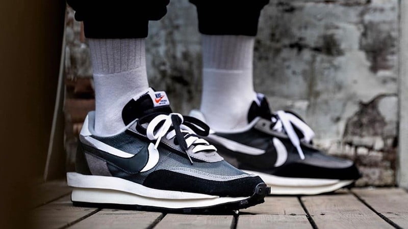 Nike LDWaffle x Sacai in Black - product image from the listing.