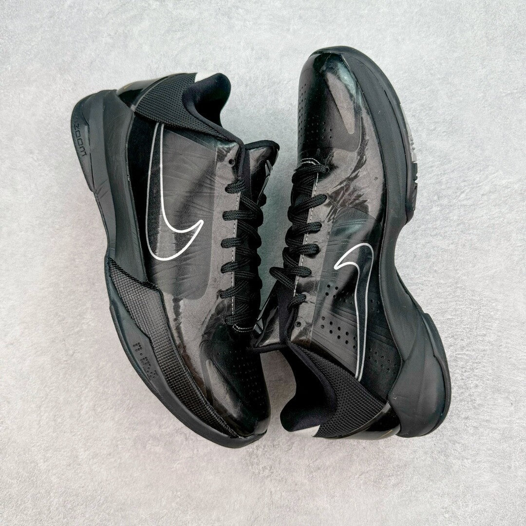 "BlackOut" NK Zoom Kobe V5 2010 Black 386429-003 Size 6.5-14 - product image from the listing.