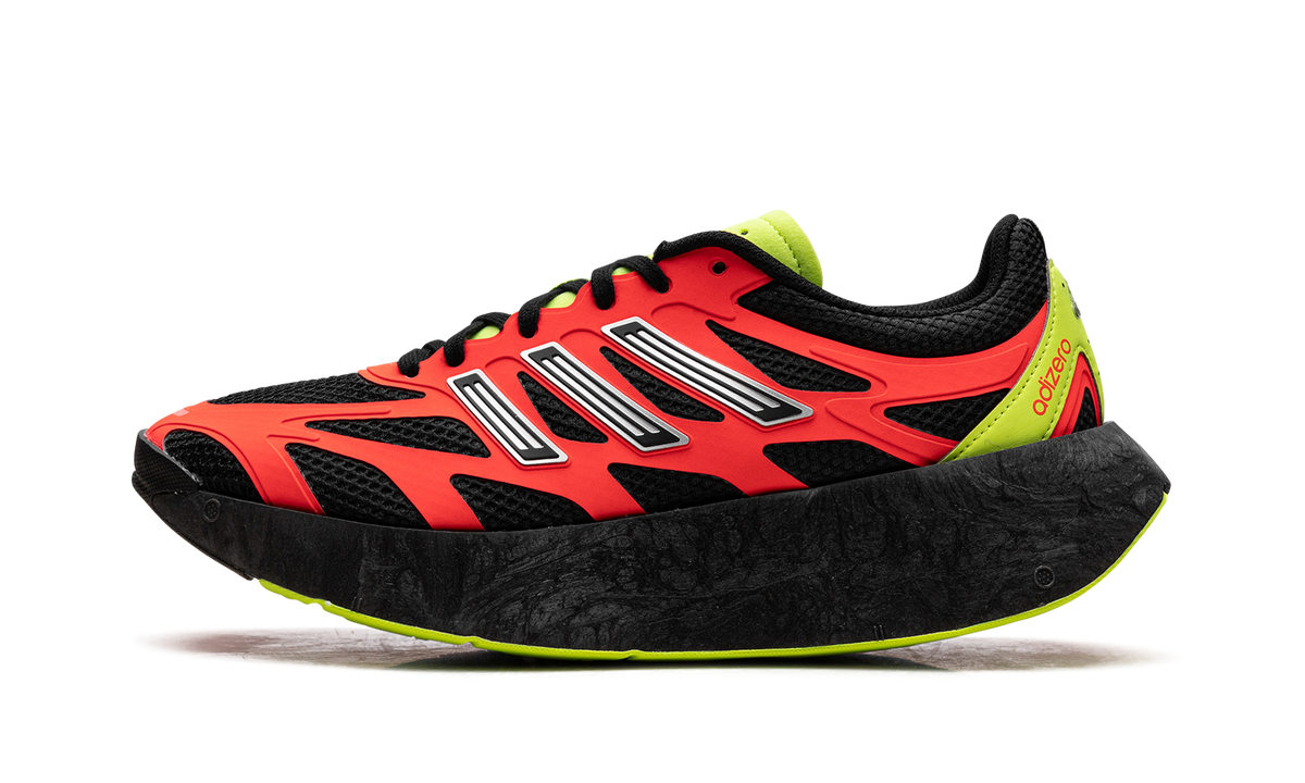 "Carbon Black Solar Red" Adizero Aruku JH5692 - product image from the listing.