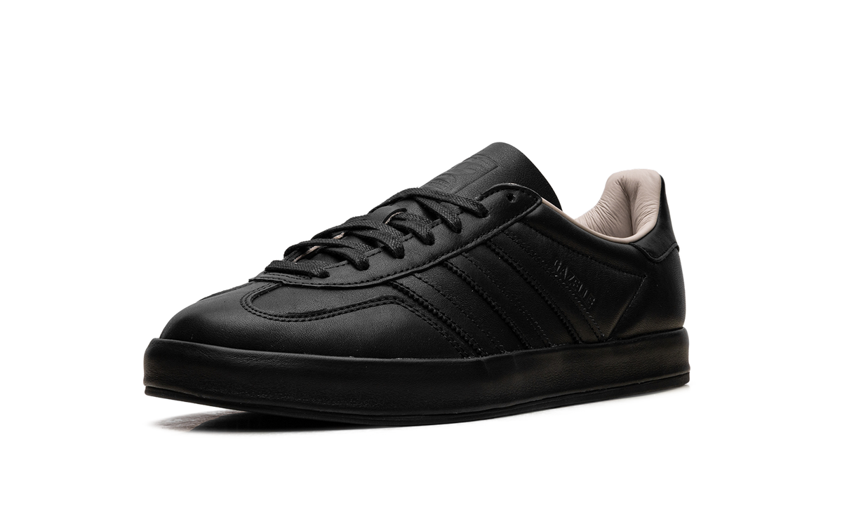 "Luxe Pack Black" Gazelle Indoor JH5415 - product image from the listing.