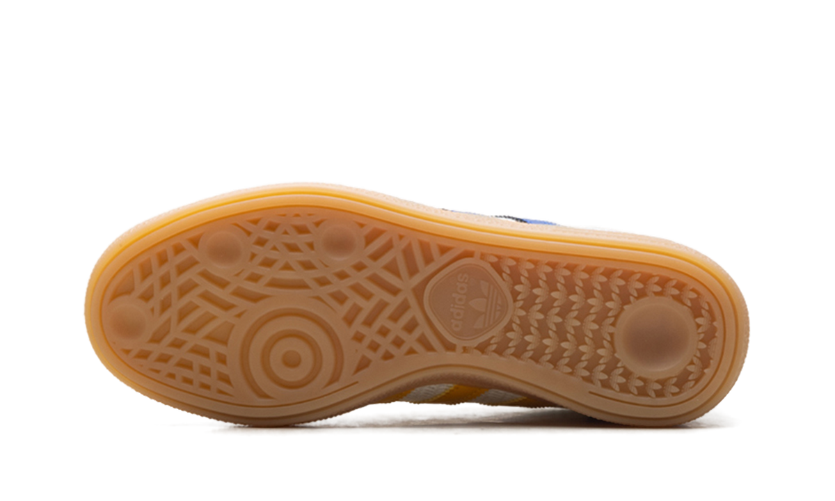 "Kith x Lionel Messi - White Collegiate Royal" Handball Spezial KJ2712 - product image from the listing.